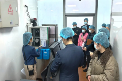 取会餐饮单元现场递交《餐饮食物平安许诺书